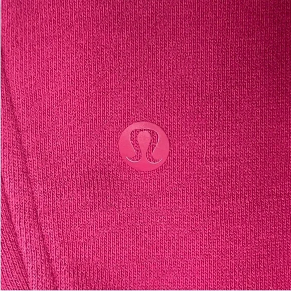 Lululemon Scuba High-Rise Relaxed Jogger Full Length in Pomegranate - Picture 6 of 9